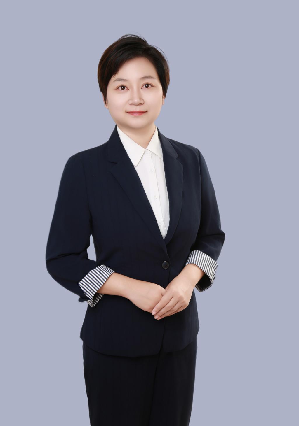 李姗
